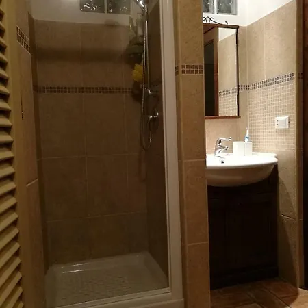 Apartment Il Nido Della Rondine, Nel Borgo Medievale *