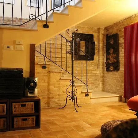 Appartamento Il Nido Della Rondine, Nel Borgo Medievale Cartoceto
