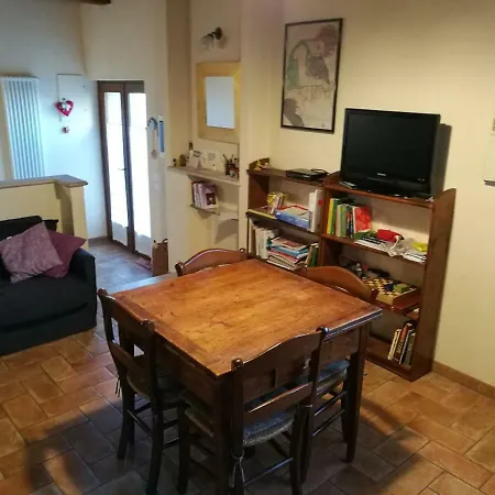 Appartamento Il Nido Della Rondine, Nel Borgo Medievale Cartoceto