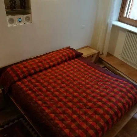 Il Nido Della Rondine, Nel Borgo Medievale アパート