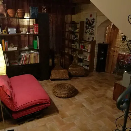 Il Nido Della Rondine, Nel Borgo Medievale *